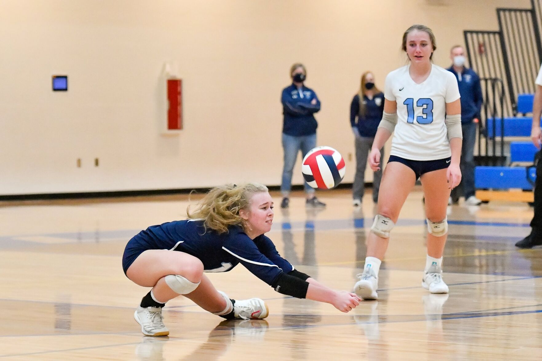 10/31/20 - Girls Volleyball - C5 quarter - Francis Howell vs St. Dominic